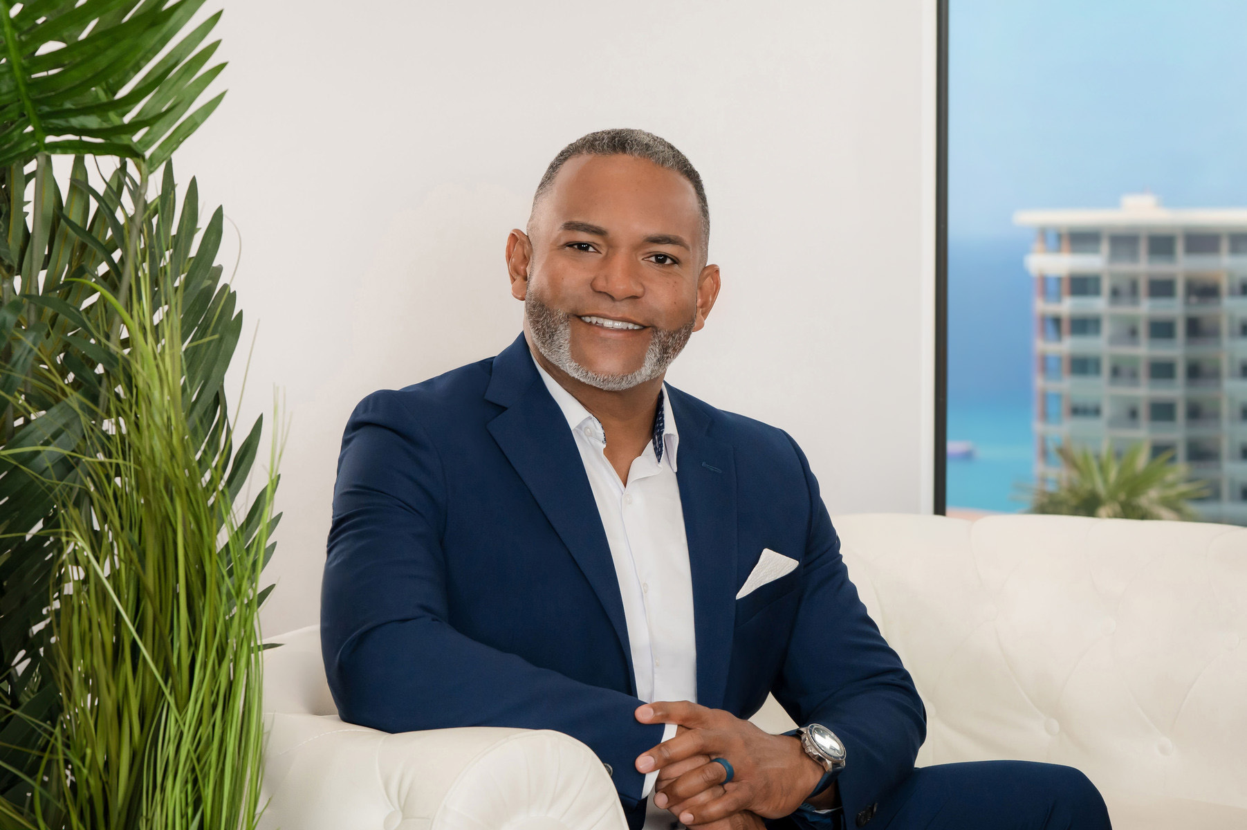 Need new head shots? Call 561-307-9875, Palm Beach, Florida