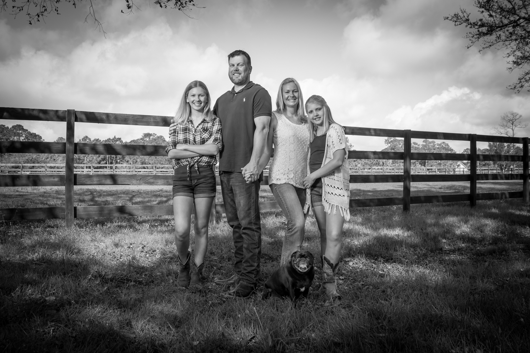 Unique family portraits from Vasi Siedman.