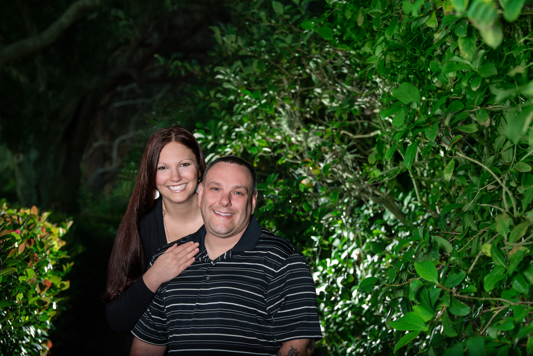 Call 561-307-9875 to schedule your family photo session.