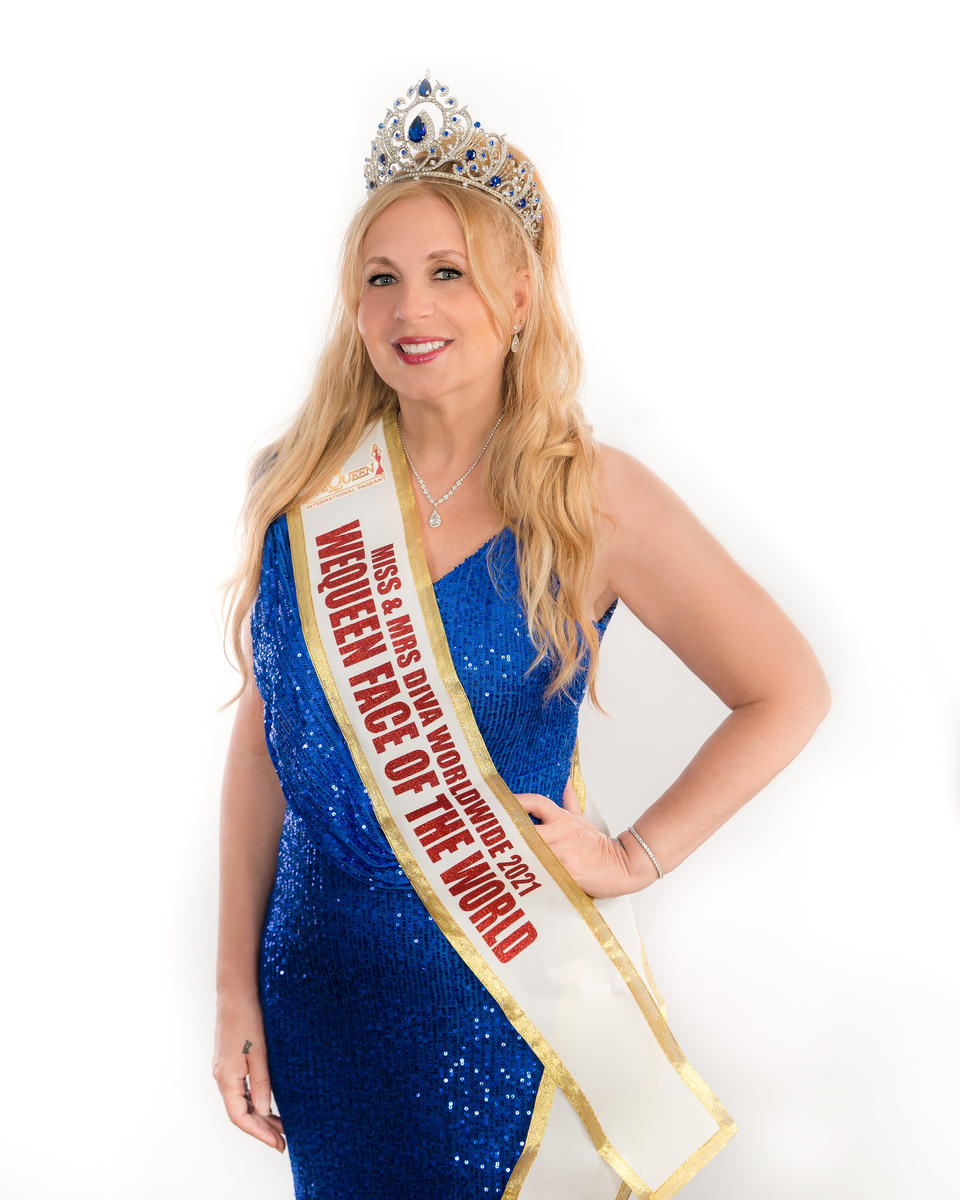 New modern beauty queen photos in Palm Beach County, FL.