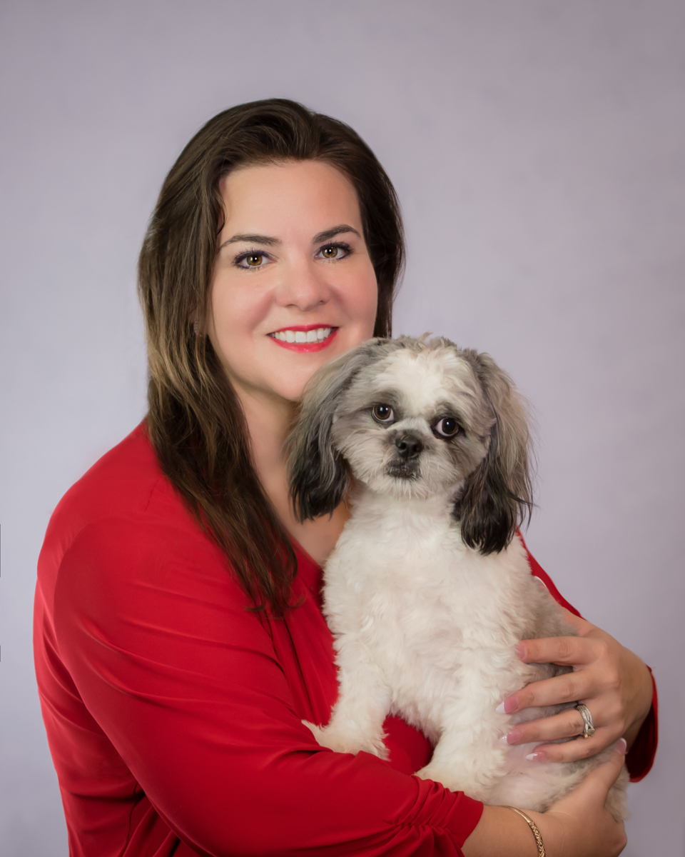 Business portraits with your dog or cat for pet lover audience