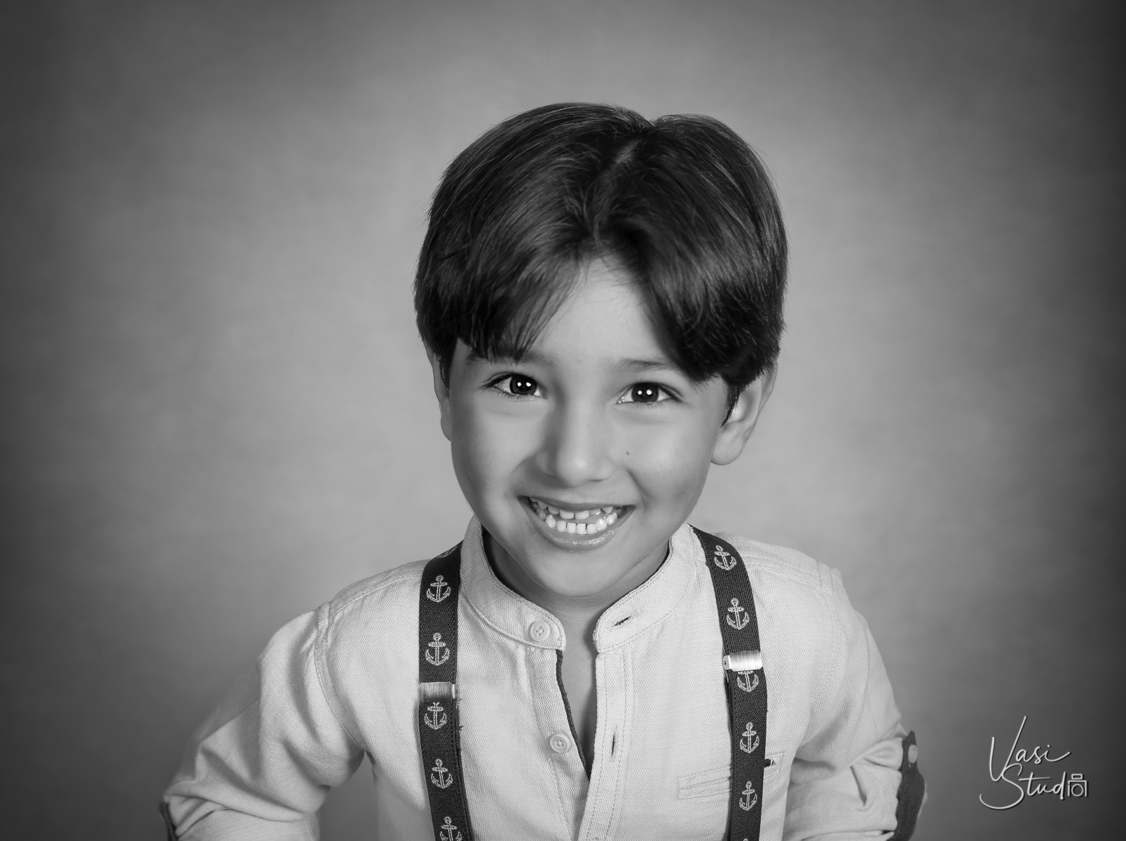 Call (561) 307-9875 to schedule your session.